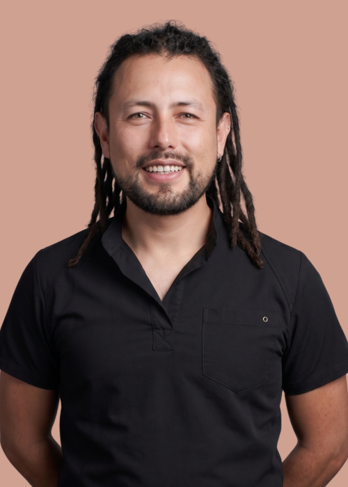 Foto-fondo-rosa-scaled.png